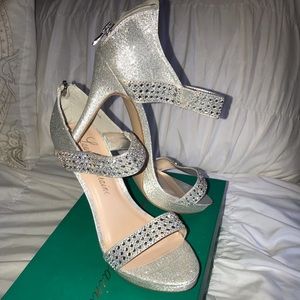 BNWT silver bling heels size 11